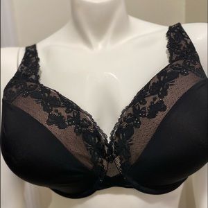 Olga Cloud 9 40DD bra.